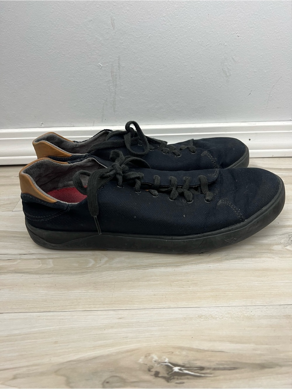 Olukai Lae’ahi Li Men's Black Canvas Lace Up Sneakers